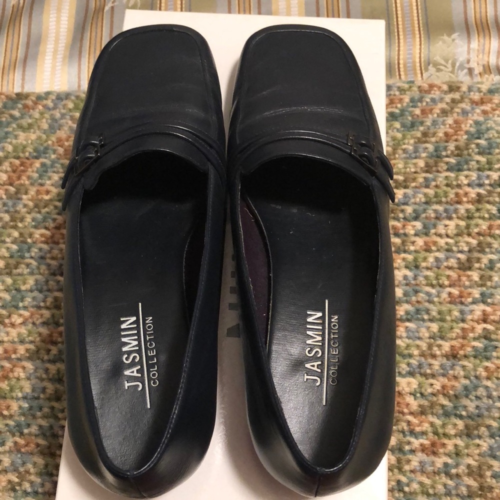 Loafers - Picture 2 of 5